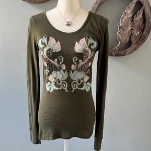 Lucky Brand Olive Green Long-Sleeve Embroidered Tee size M